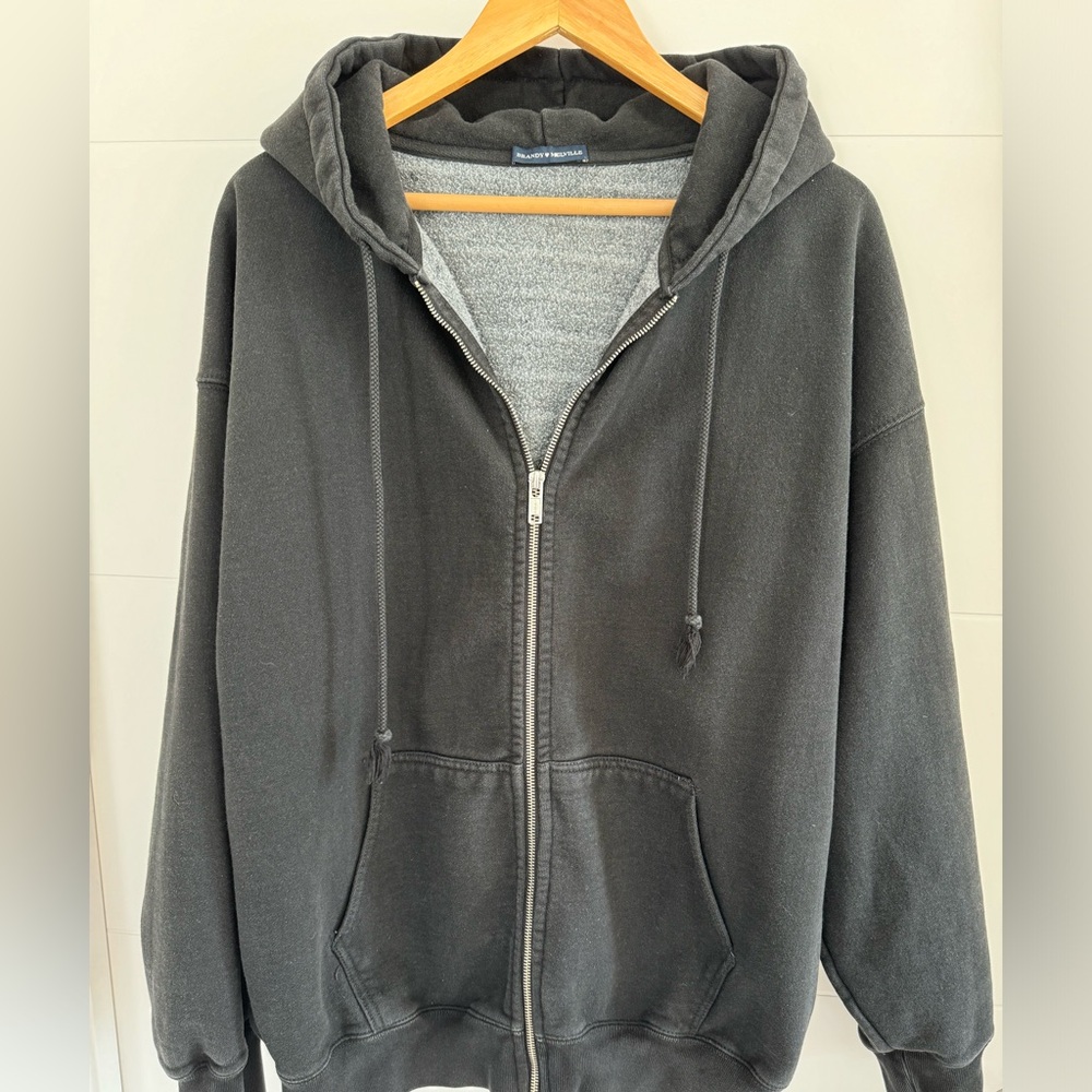 brandy melville oversized sweatshirt
